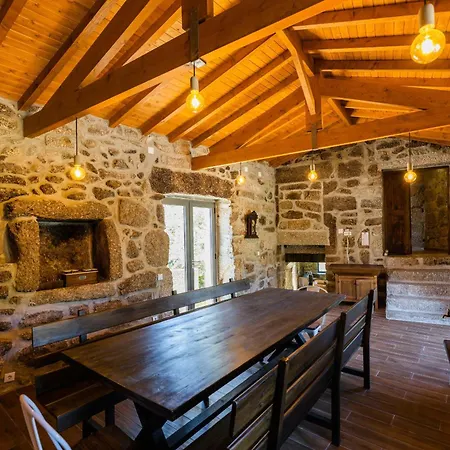 Hébergement de vacances Casa Da Capela By House And People Vieira do Minho