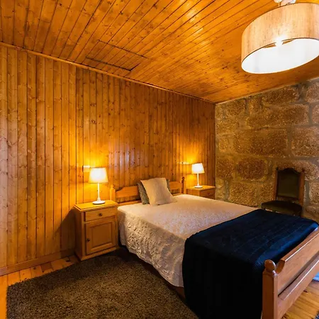 Casa Da Capela By House And People Hébergement de vacances